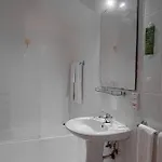 Residencial Chafariz /queimada Гостевой дом Фуншал